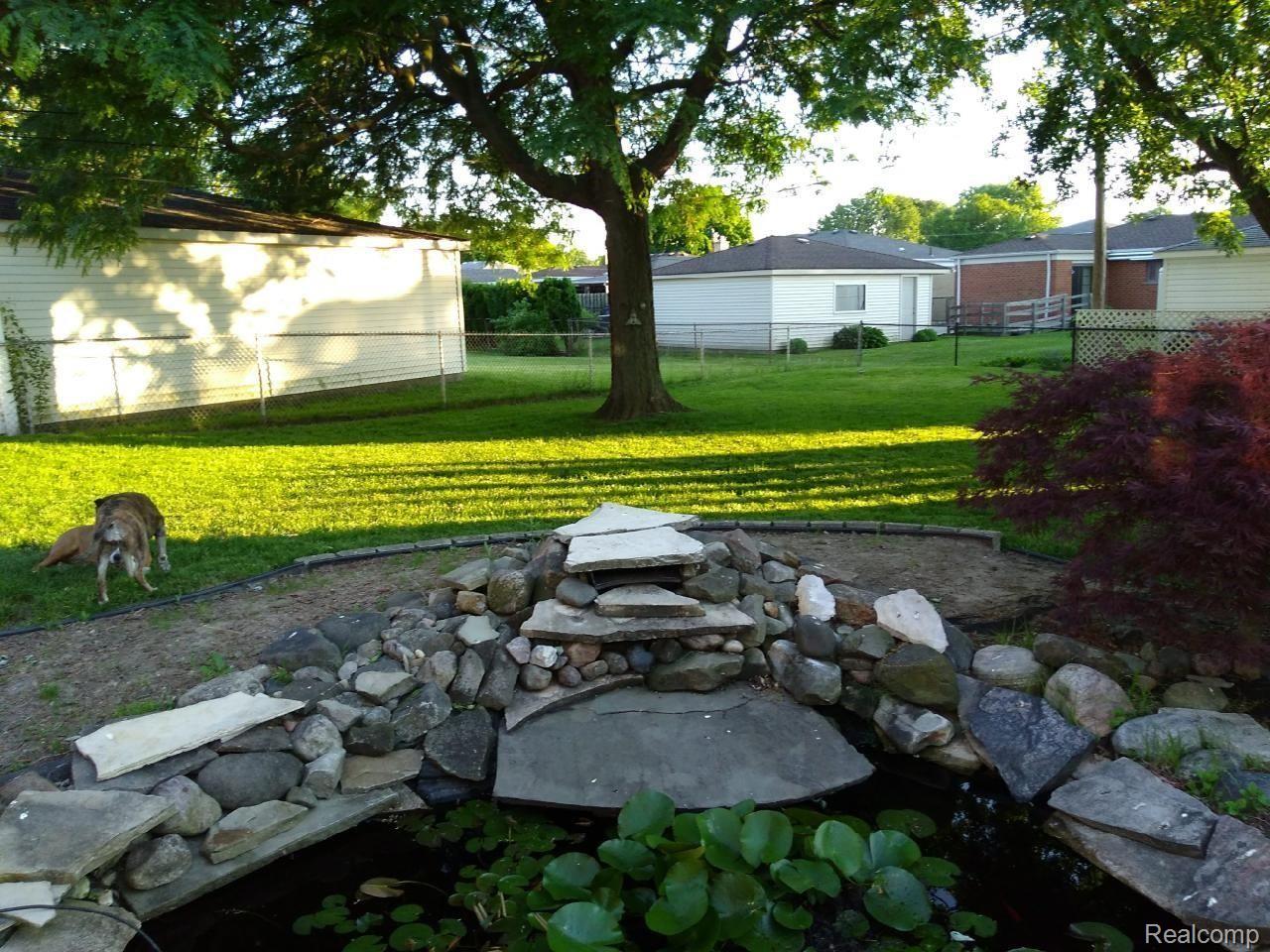 32757 Ridgefield Avenue Warren, MI 48088 - Photo 46 of 46 Water Fall Summer.jpeg