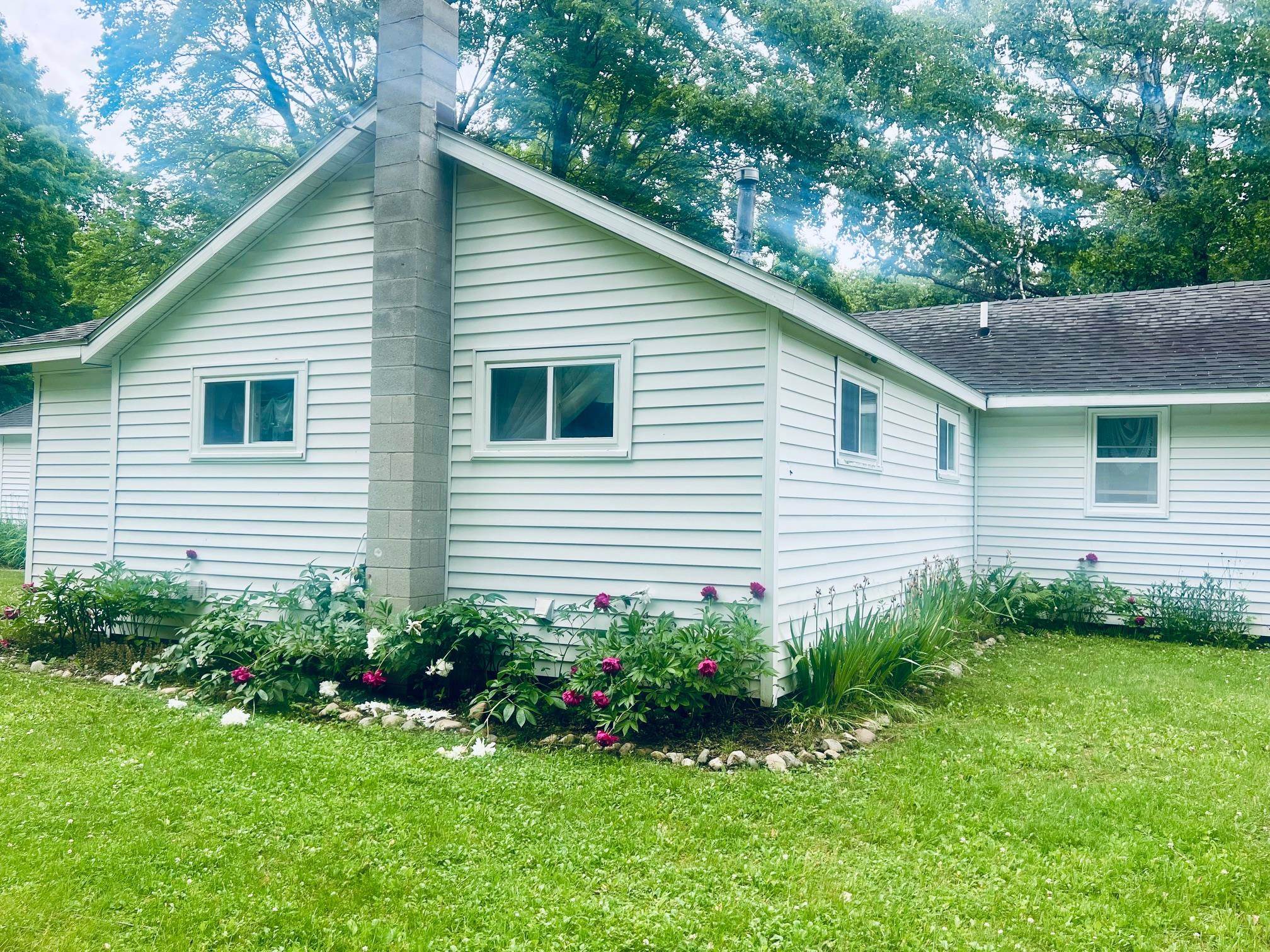 3208 Healey Road Glennie, MI 48737 - Photo 3 of 32
