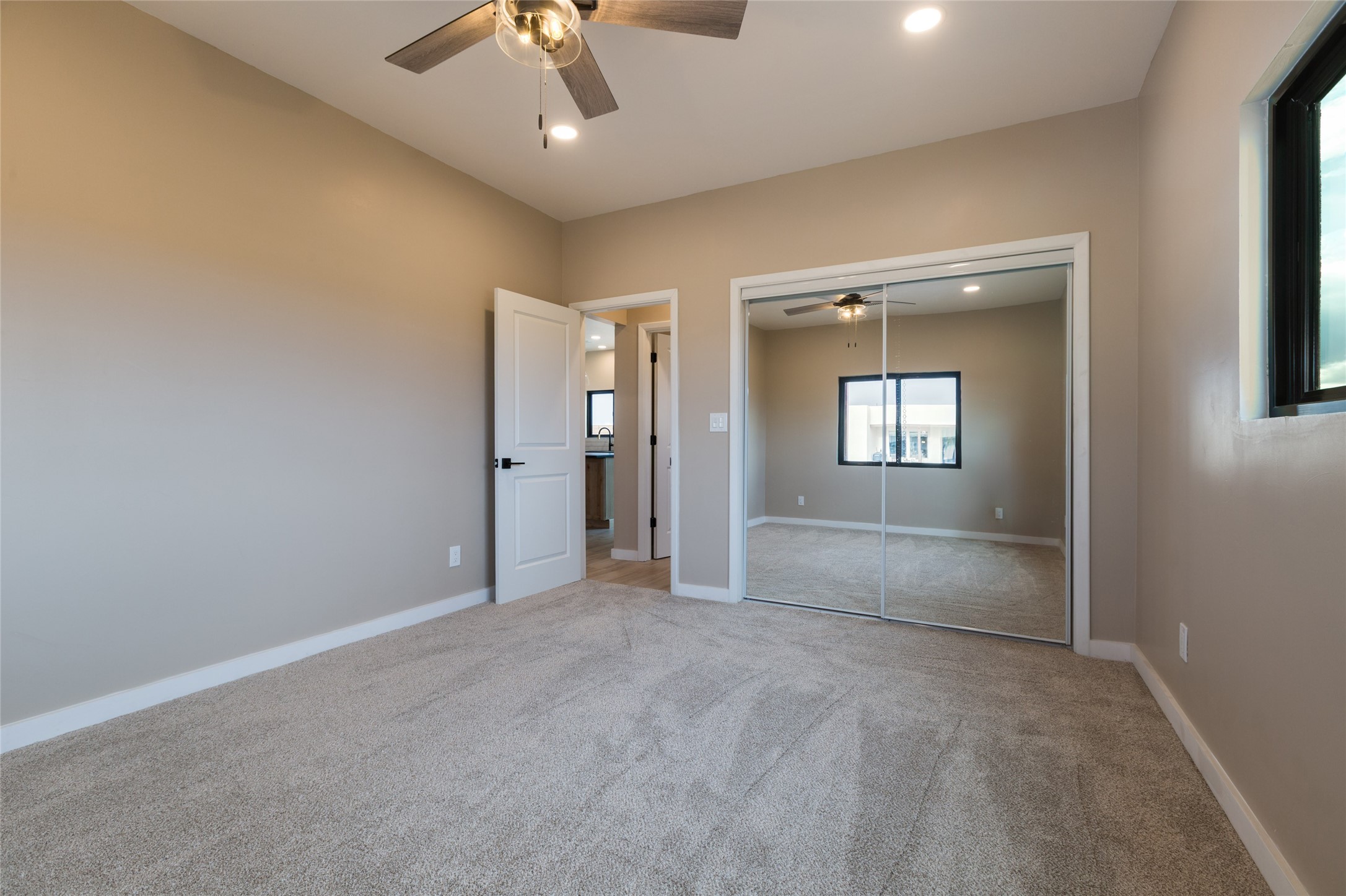 609 2nd Street Northeast Rio Rancho, NM 87124 - Photo 57 of 68