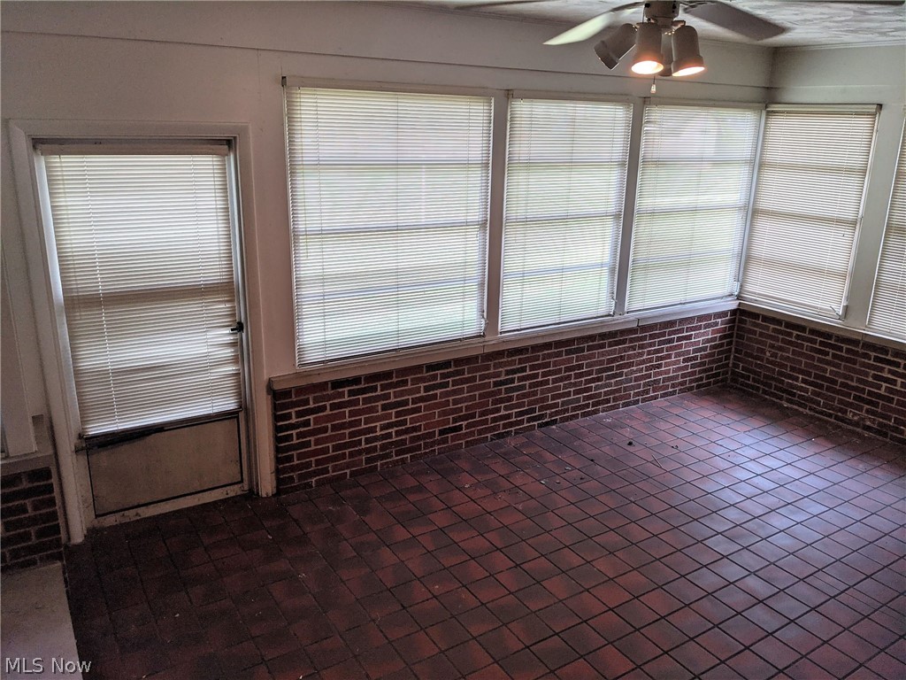 131 West Caston Road New Franklin, OH 44319 - Photo 25 of 33