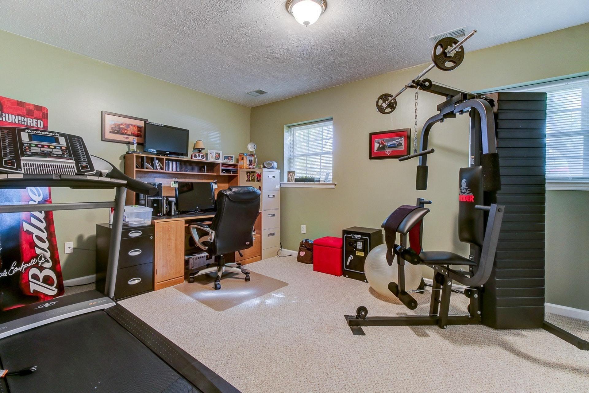 1737 Meadows Road Vinton, VA 24179 - Photo 26 of 37 a view of a workspace with furniture