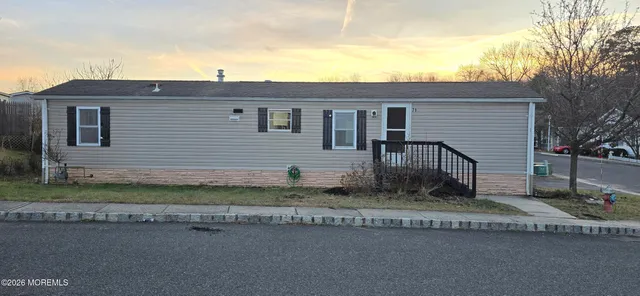 $138,000 | 71 Seattle Slew Drive, Howell, NJ 07731