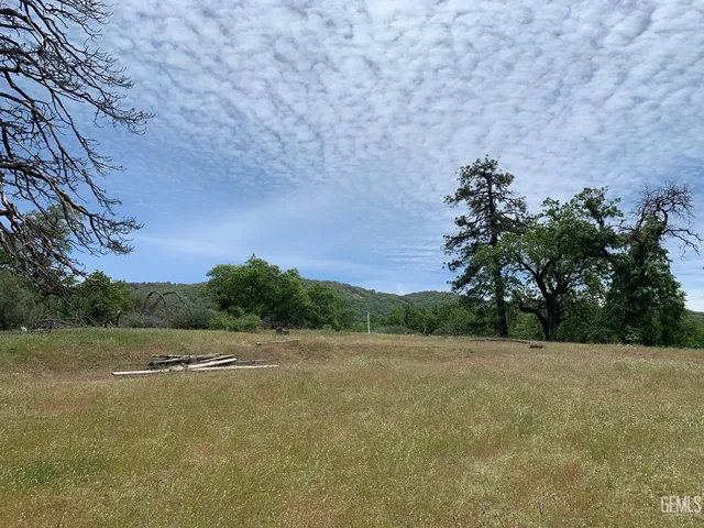 $325,000 | Undisclosed Address, Bakersfield, CA 93308