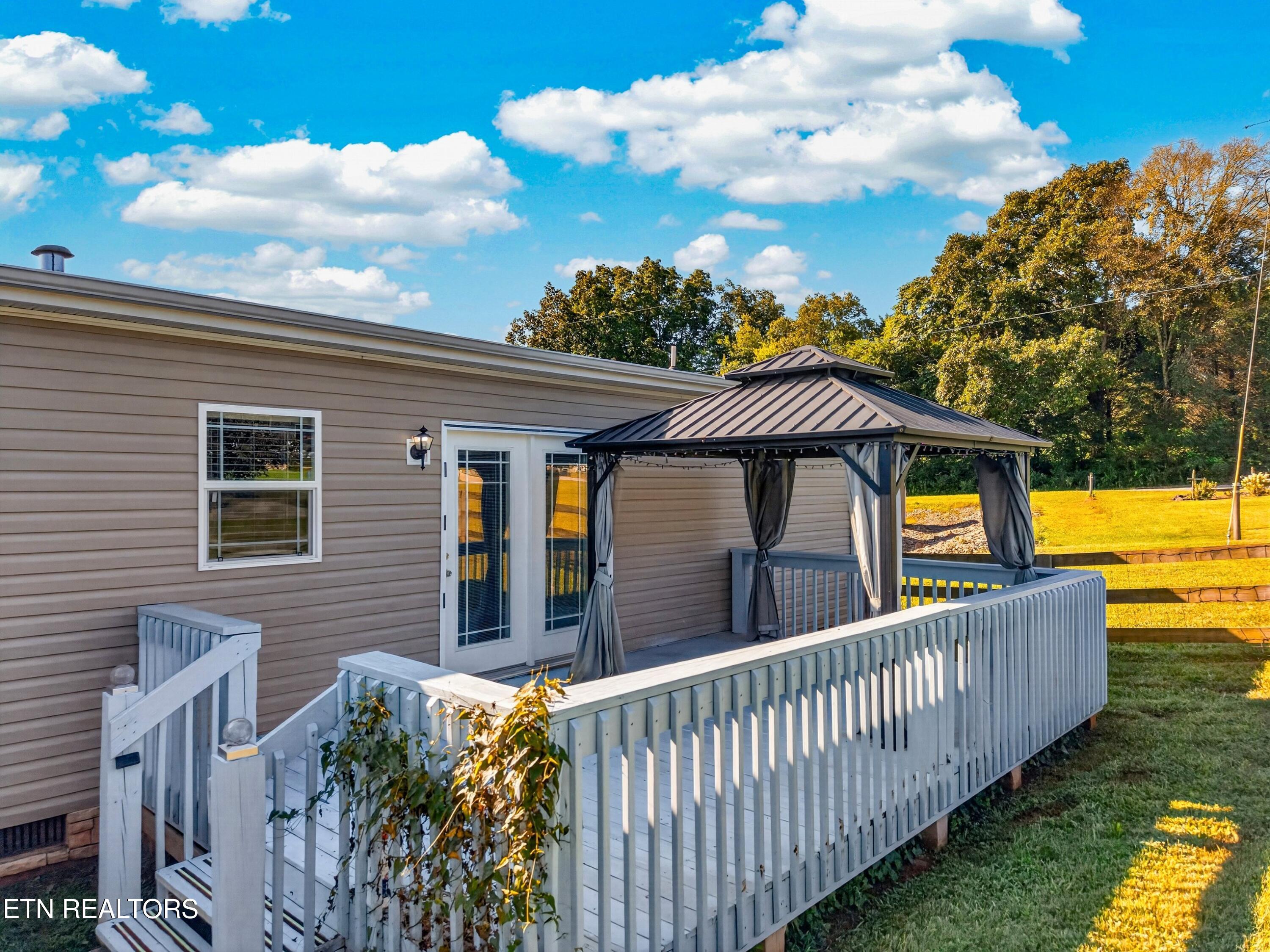 211 South Springview Road Maryville, TN 37801 - Photo 7 of 39 039-211SouthSpringviewRoad-Maryville-TN-