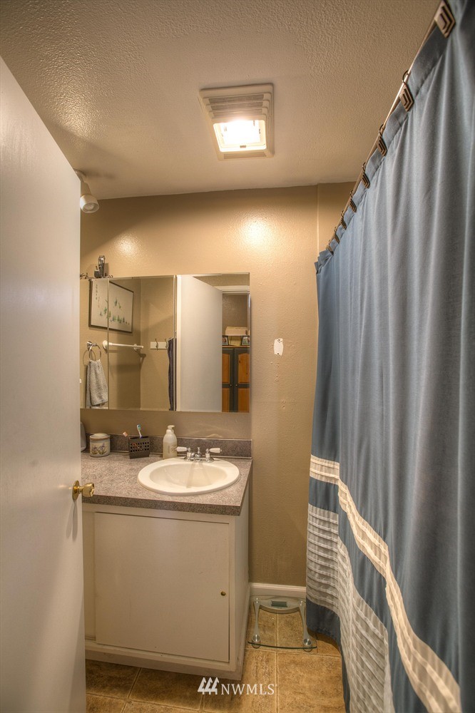 1815 Number 2 Canyon Road, Unit 2 Wenatchee, WA 98801 - Photo 10 of 14 Gallery Image 10