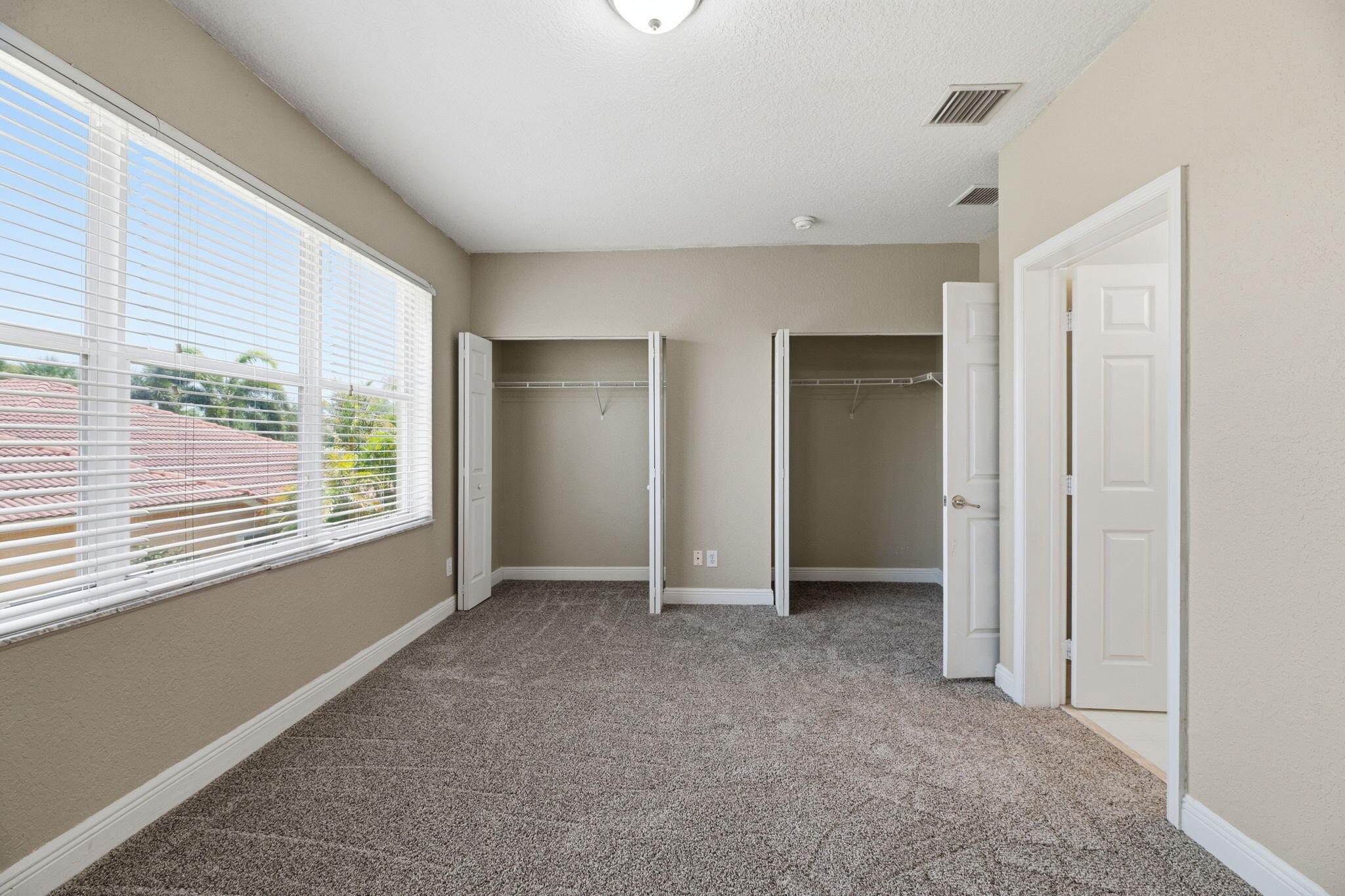 126 Magnolia Way Jupiter, FL 33469 - Photo 21 of 37 ListerPros_016