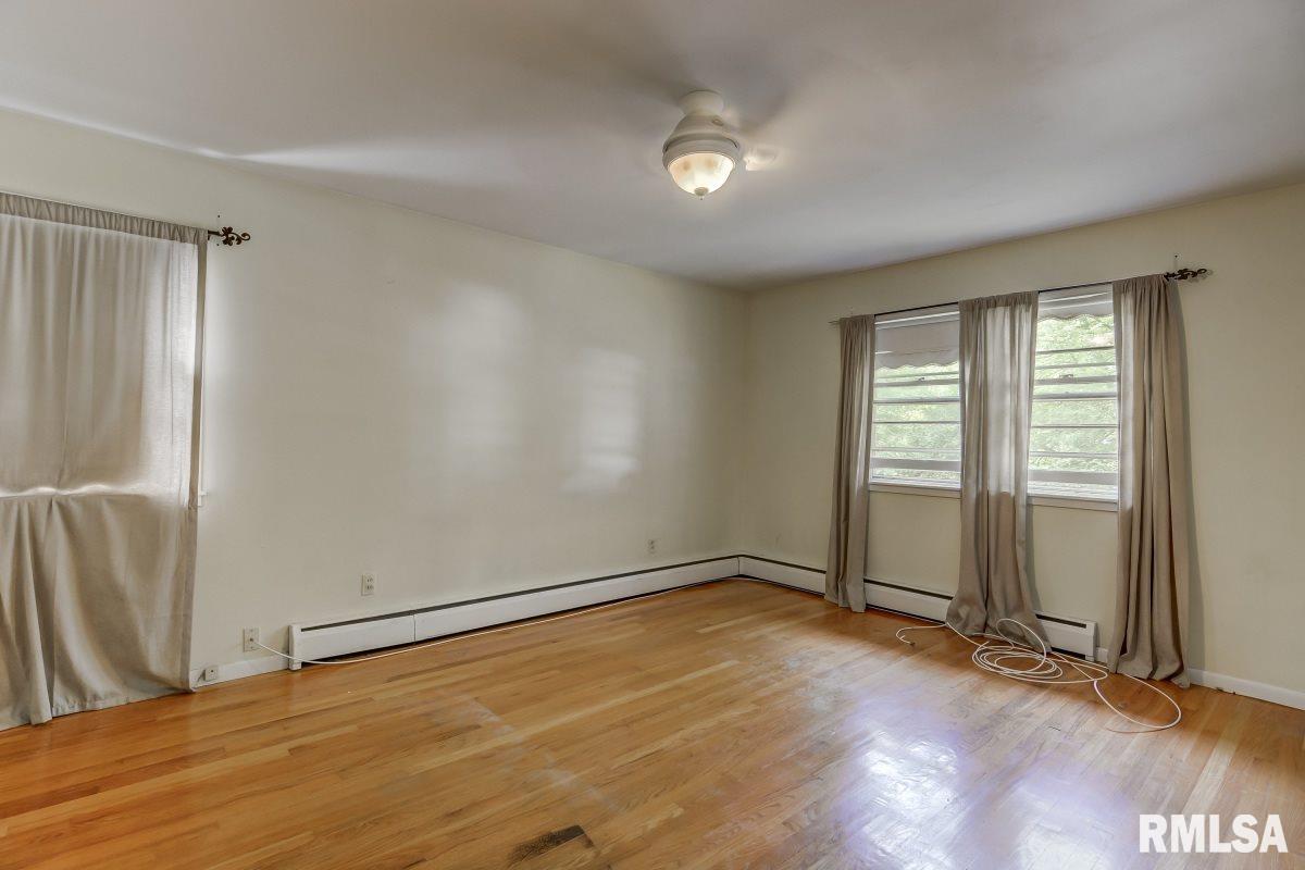 2017 Cambridge Road Springfield, IL 62704 - Photo 12 of 36 Gallery Image 12