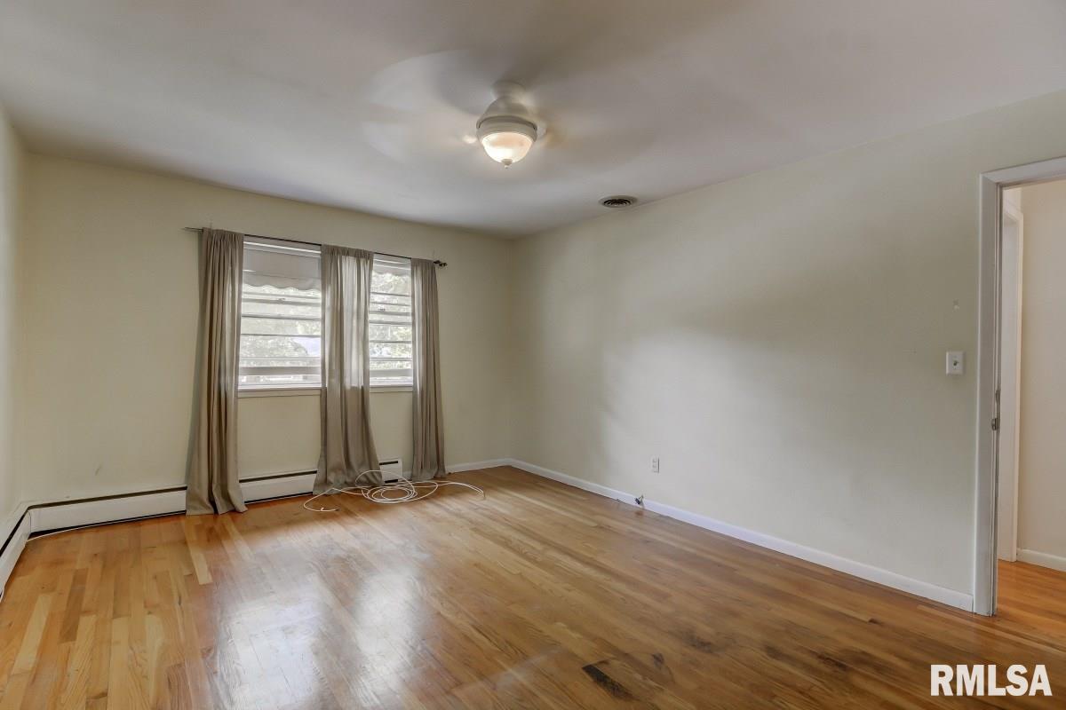 2017 Cambridge Road Springfield, IL 62704 - Photo 13 of 36 Gallery Image 13
