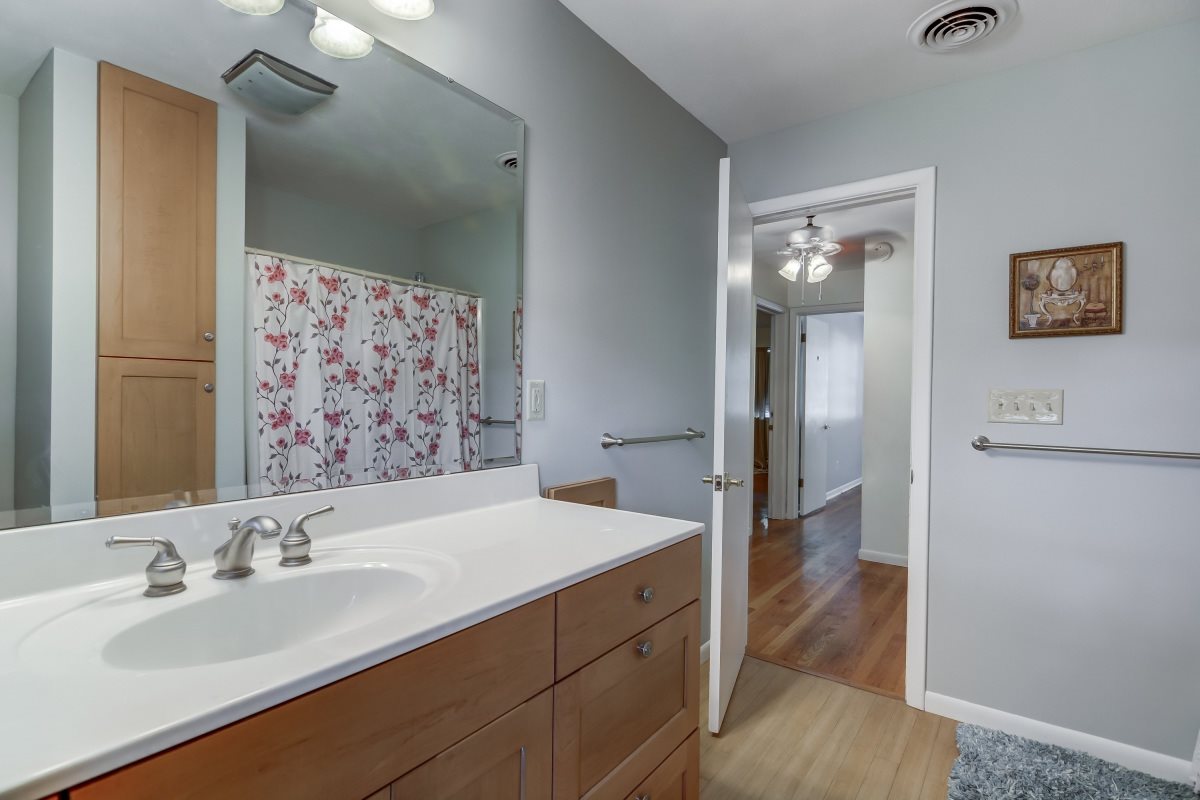 2017 Cambridge Road Springfield, IL 62704 - Photo 24 of 36 Gallery Image 24
