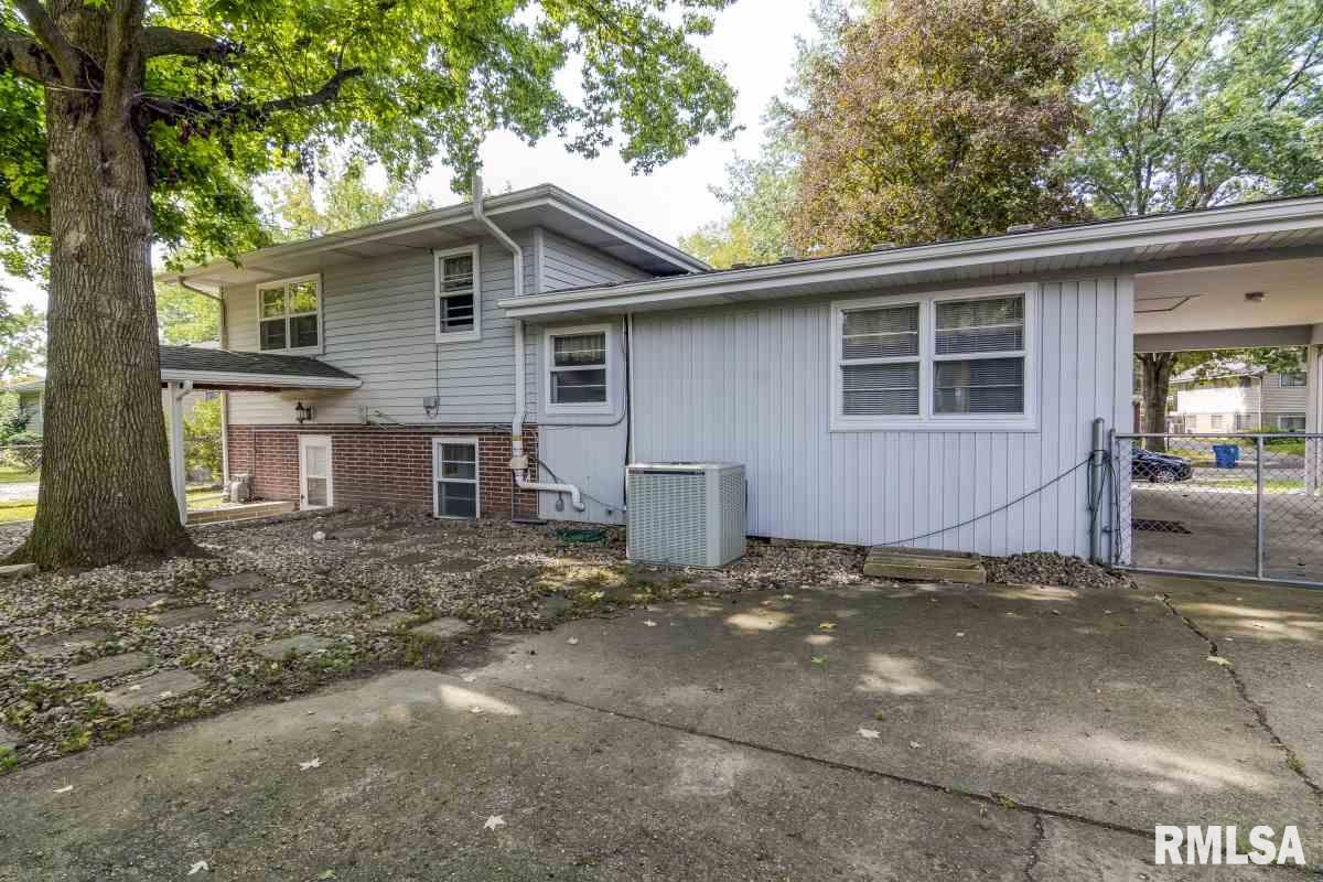 2017 Cambridge Road Springfield, IL 62704 - Photo 34 of 36 Gallery Image 34