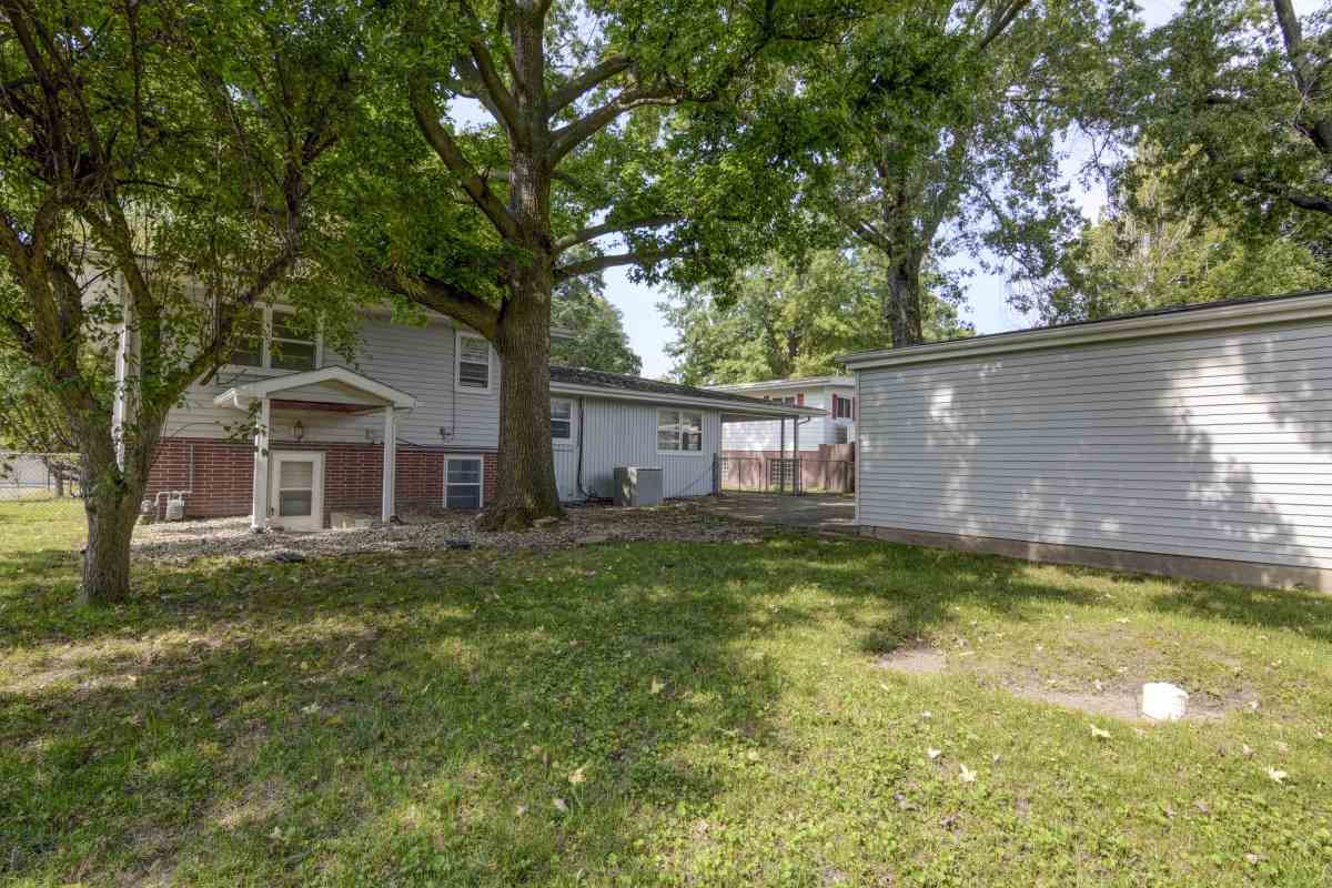 2017 Cambridge Road Springfield, IL 62704 - Photo 36 of 36 Gallery Image 36