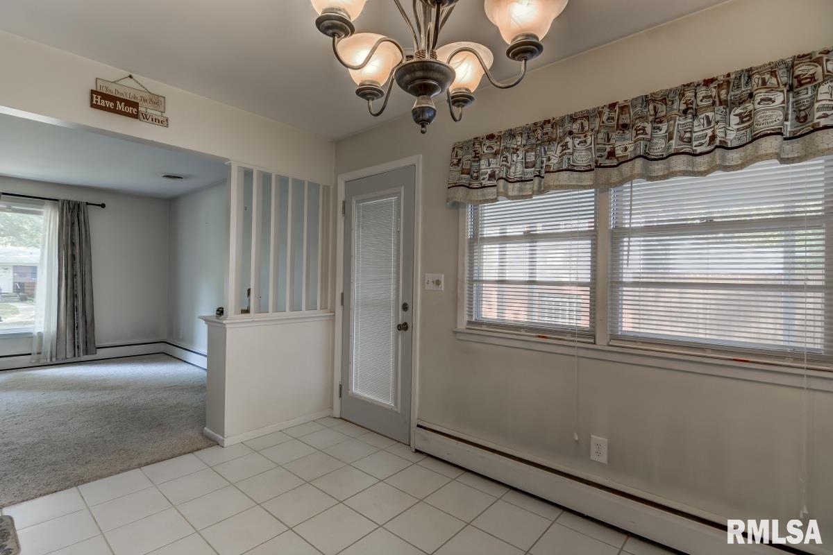 2017 Cambridge Road Springfield, IL 62704 - Photo 6 of 36 Gallery Image 6