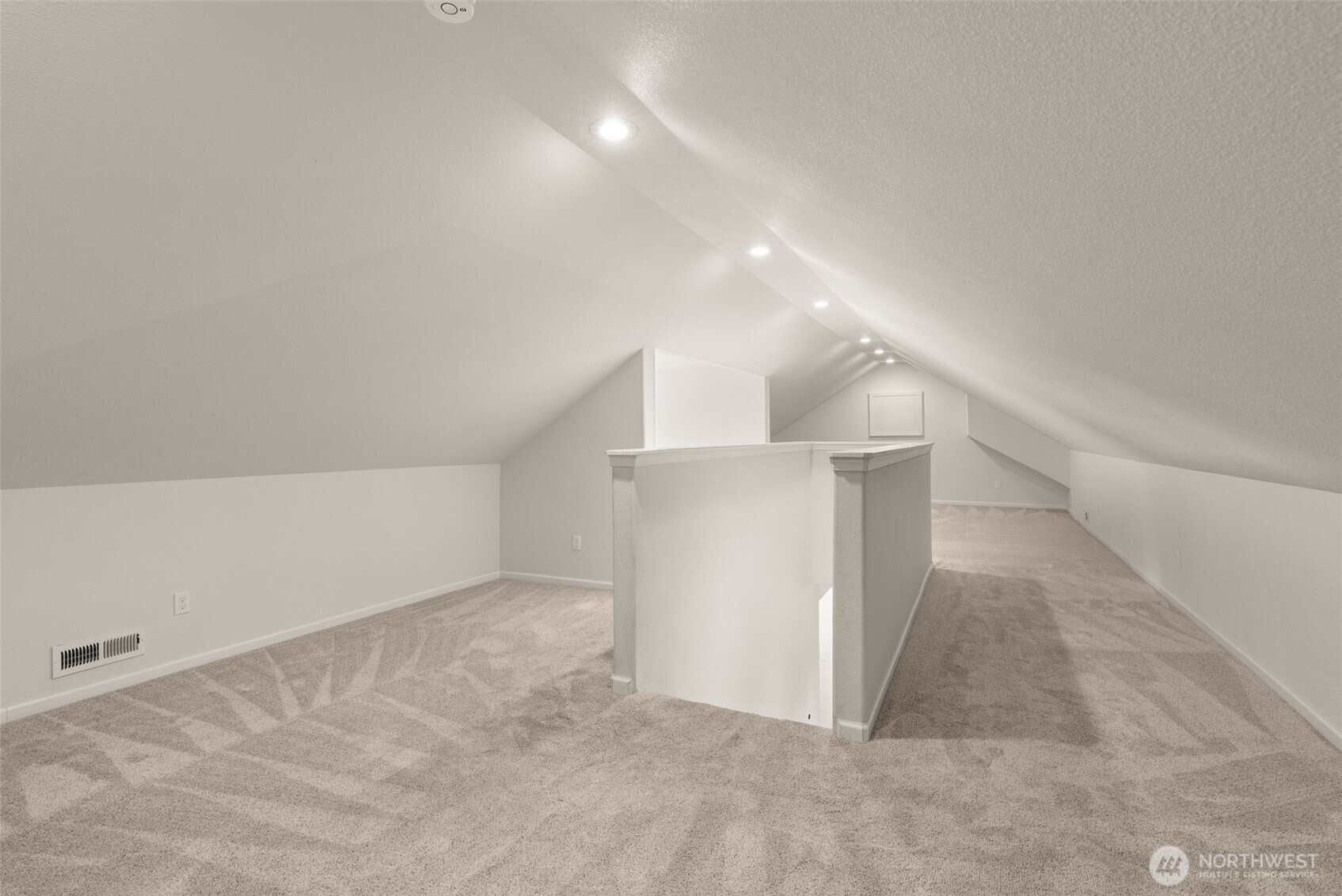 162 Southeast 16th Street Chehalis, WA 98532 - Photo 29 of 39 a view of a hallway with staircase