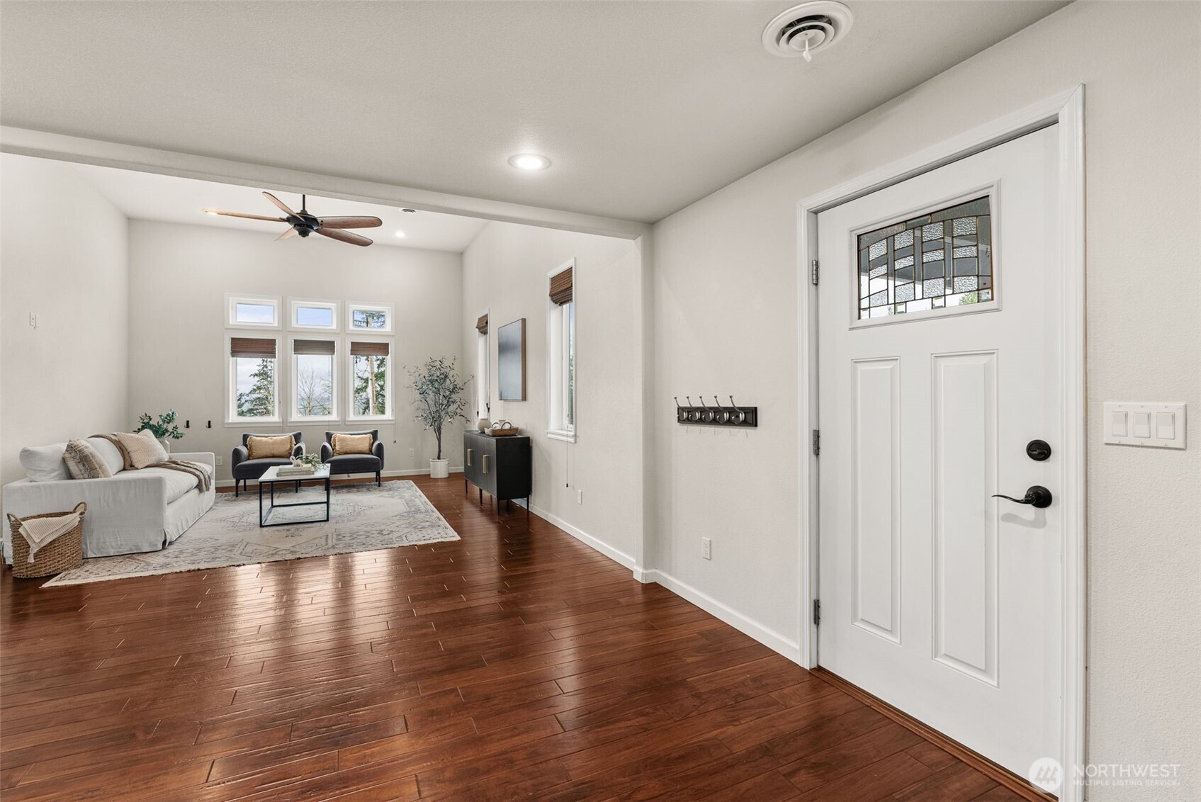 162 Southeast 16th Street Chehalis, WA 98532 - Photo 5 of 39