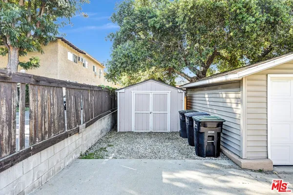 $3,800 | 3930 La Crescenta Avenue, Montrose, CA 91020