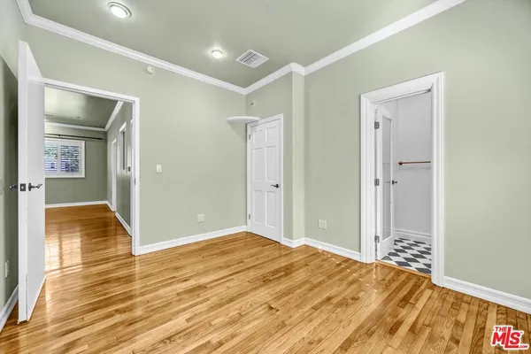 $3,800 | 3930 La Crescenta Avenue, Montrose, CA 91020