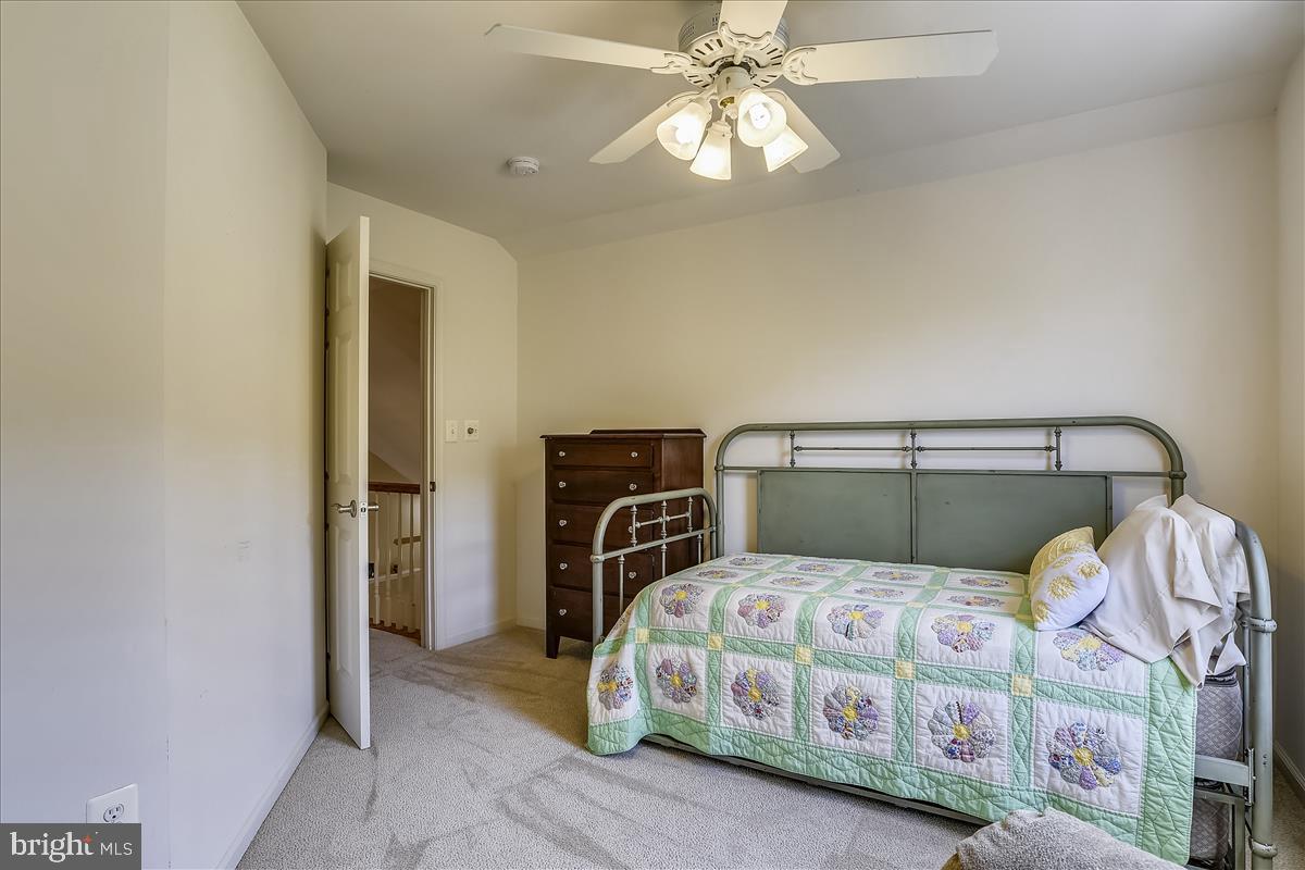 13510 Ryton Ridge Lane Gainesville, VA 20155 - Photo 35 of 57 Perfect for a spare guest room!