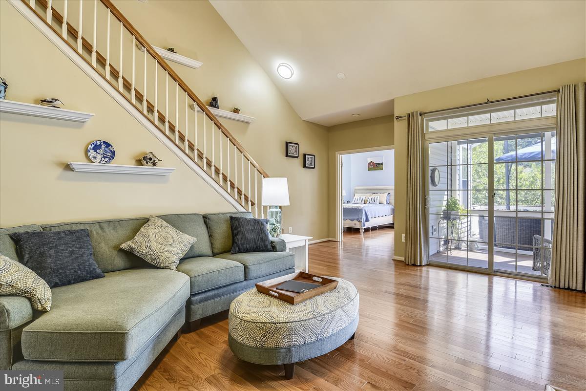 Wow!  Clean, Bright, Open, and Welcoming!