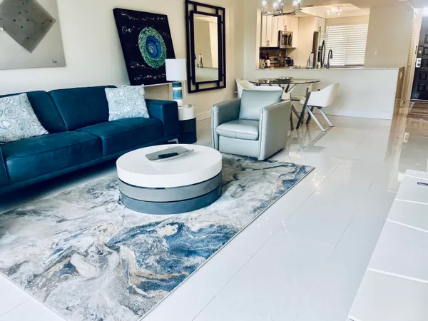 $2,400 | 3000 Presidential Way, Unit 306, West Palm Beach, FL 33401