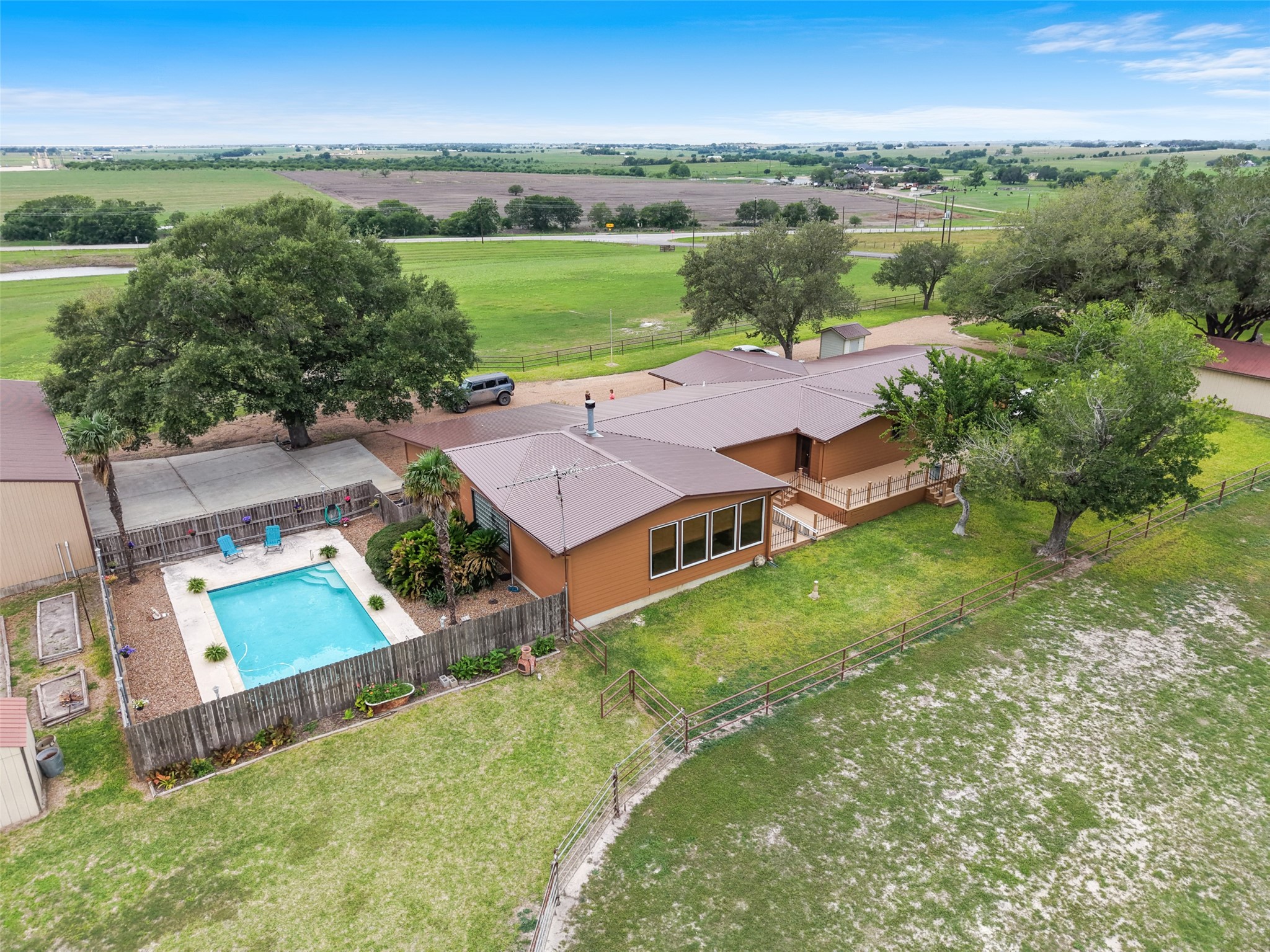 119 Fm 1891 Shiner, TX 77984 - Photo 2 of 40 an aerial view of a house with garden space and outdoor space