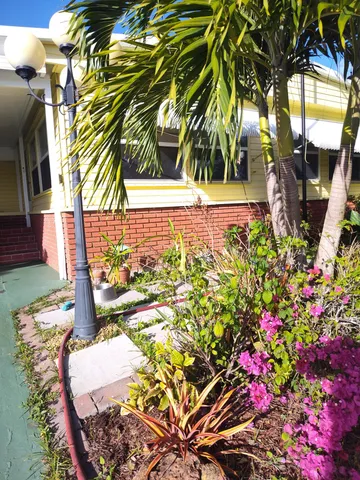 $239,999 | 4215 Meadowview Drive, Boynton Beach, FL 33436