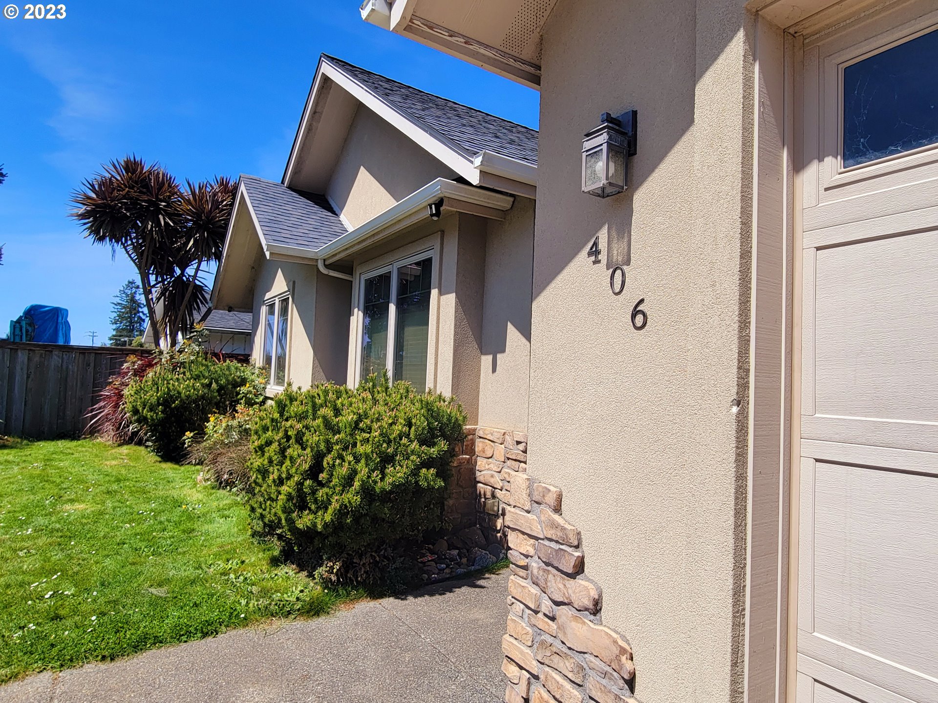406 Azalea Park Road Brookings, OR 97415 - Photo 4 of 25 Gallery Image 4