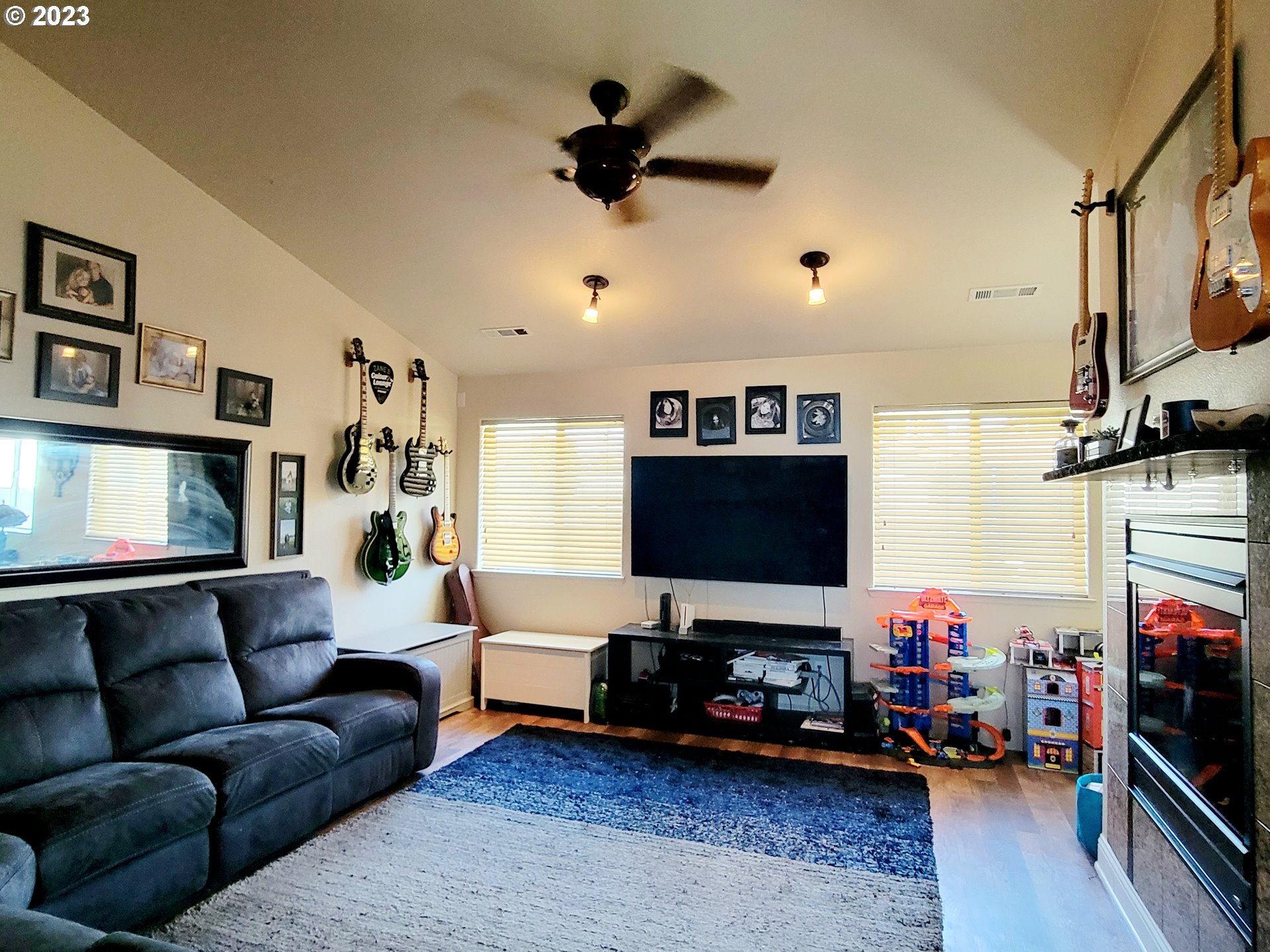 406 Azalea Park Road Brookings, OR 97415 - Photo 6 of 25 Gallery Image 6