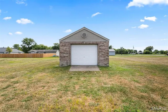 $294,900 | 708 West Morgan Street, Bunker Hill, IL 62014