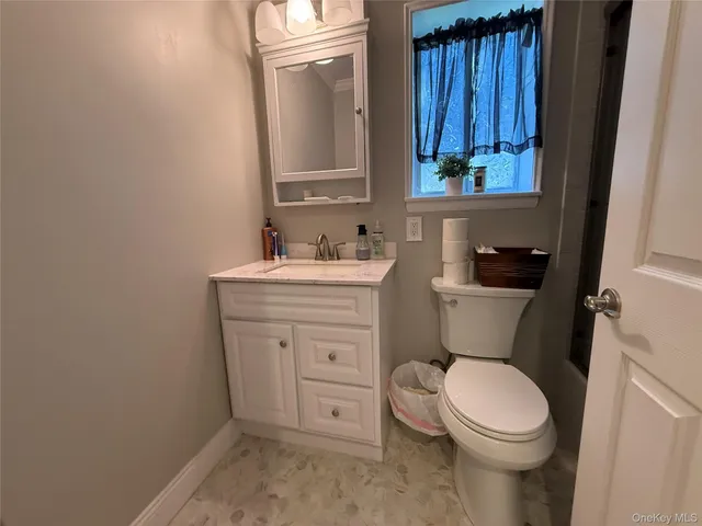 $415,000 | 501 High Meadow Lane, Yorktown Heights, NY 10598