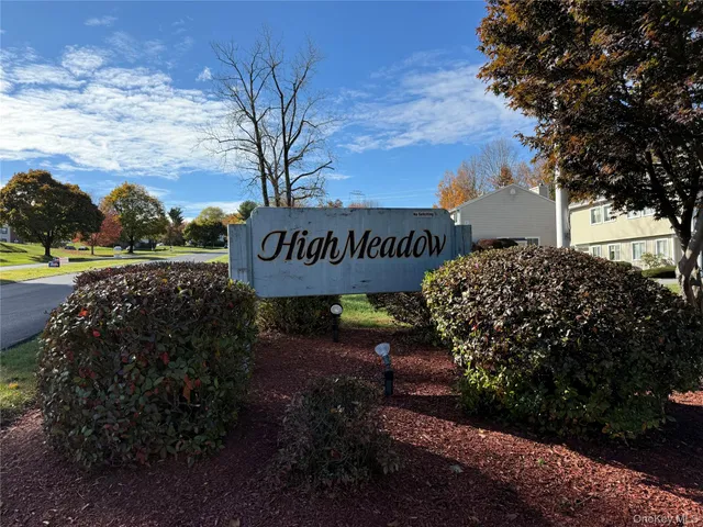 $415,000 | 501 High Meadow Lane, Yorktown Heights, NY 10598