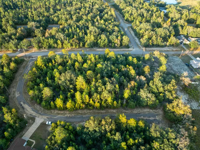 a view of an outdoor space