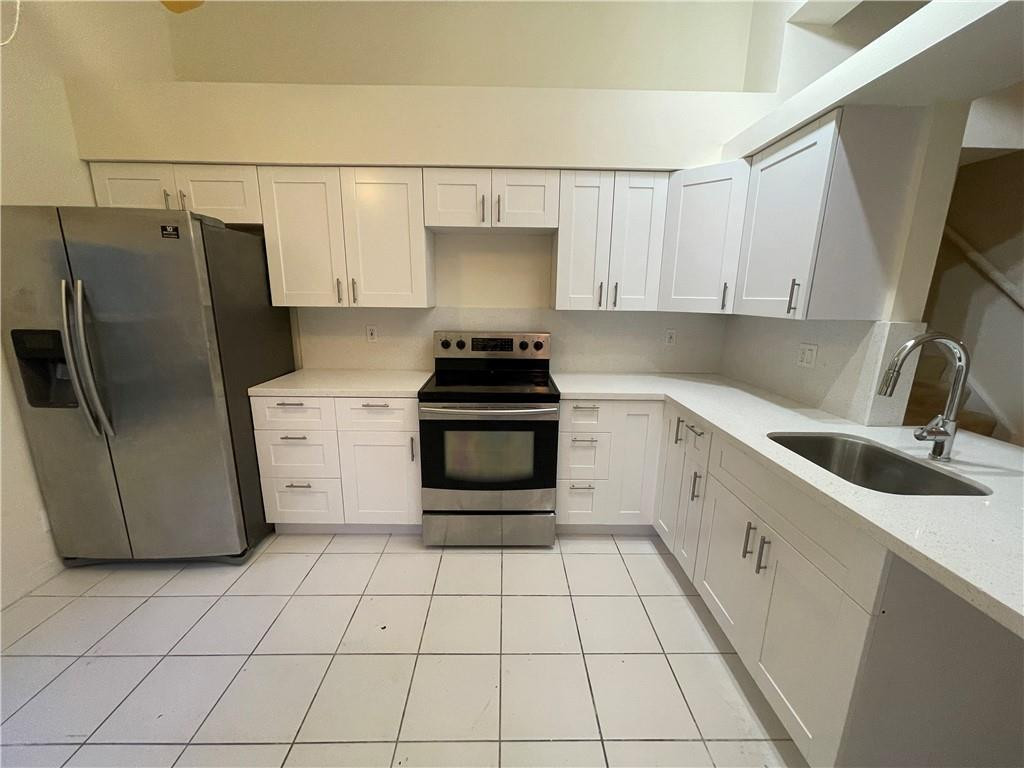 1022 Via Jardin, Unit 1022 Riviera Beach, FL 33418 - Photo 3 of 19 Photo 3