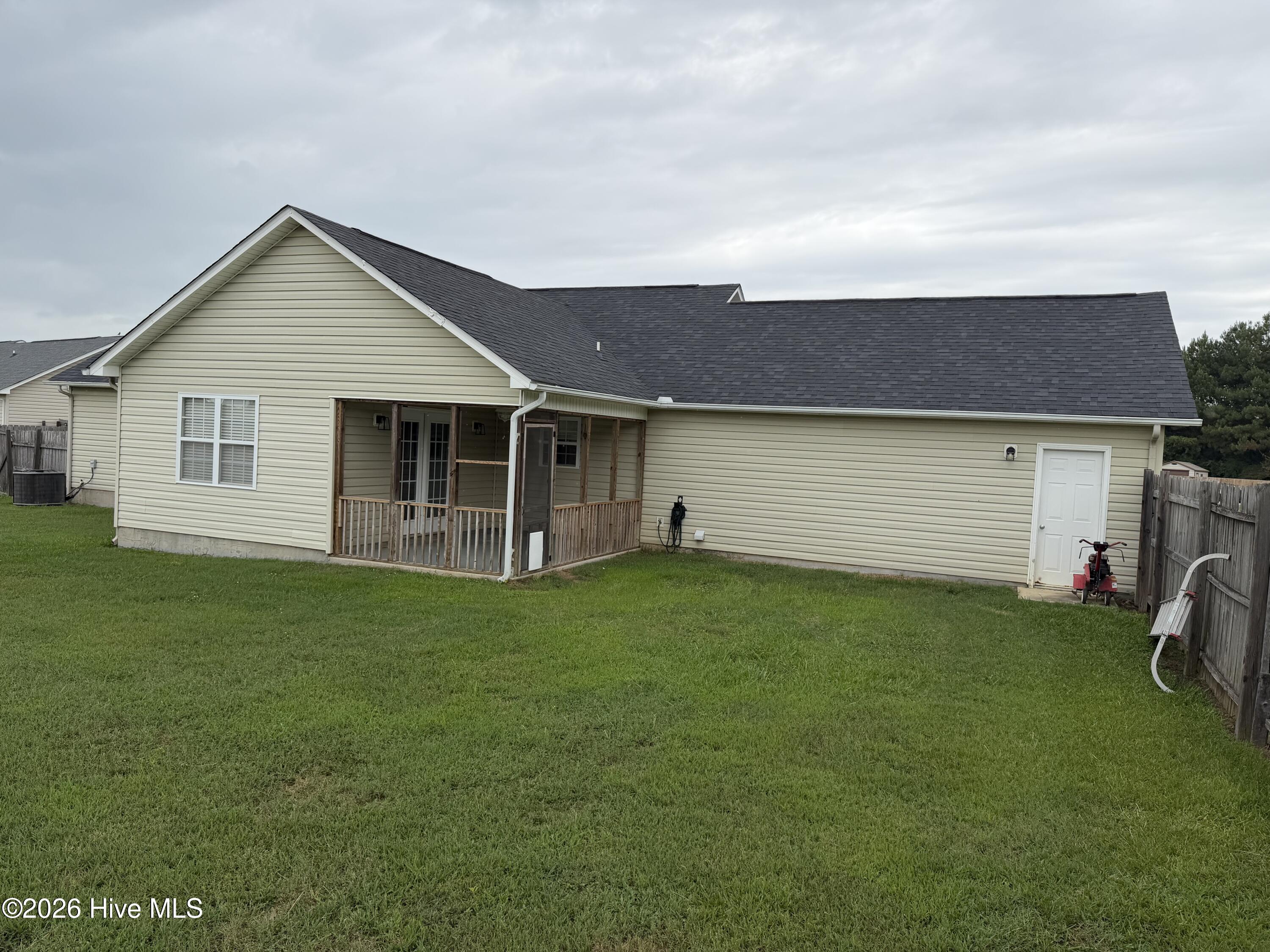 136 Annie Road Richlands, NC 28574 - Photo 18 of 20