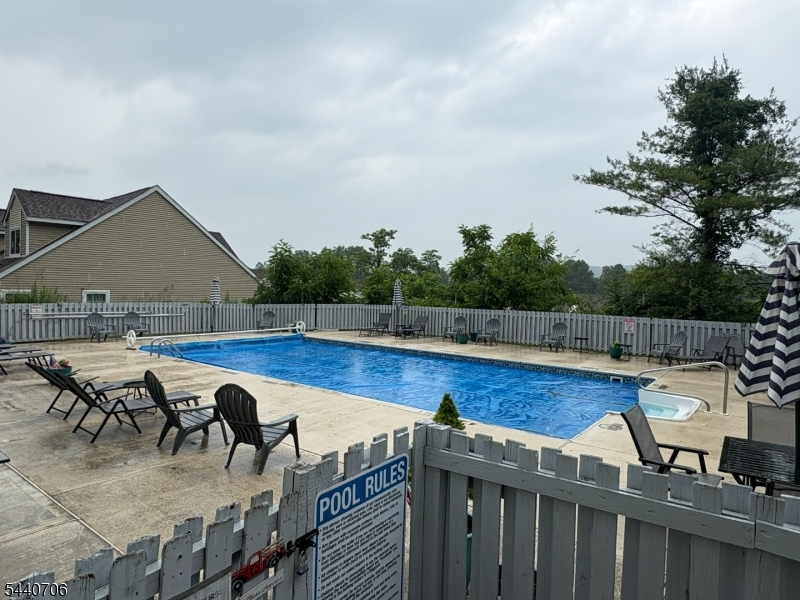 122 Falcon Ridge Way North, Unit 2 Hamburg, NJ 07419 - Photo 9 of 10