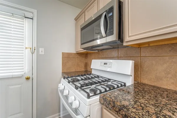 $2,000 | 14510 Windmill Meadows Court, Houston, TX 77082