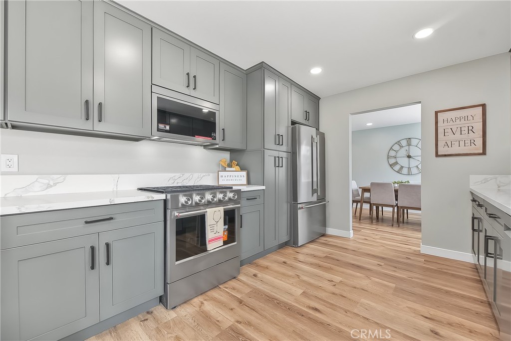 286 West Renwick Road Azusa, CA 91702 - Photo 10 of 75 Kitchen