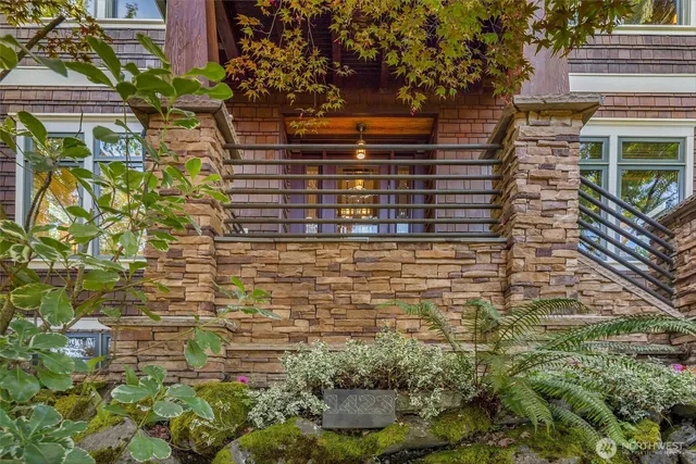 $2,999,999 | 1423 37th Avenue, Seattle, WA 98122