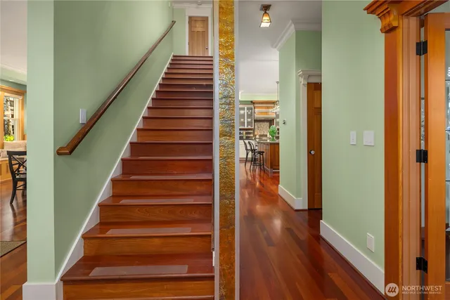 $2,999,999 | 1423 37th Avenue, Seattle, WA 98122