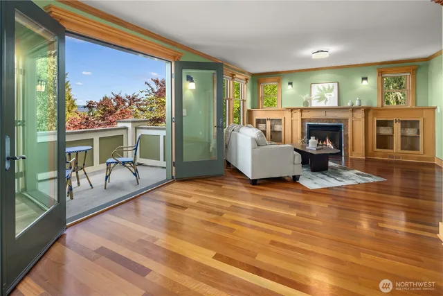 $2,999,999 | 1423 37th Avenue, Seattle, WA 98122