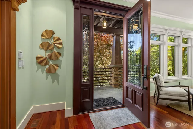 $2,999,999 | 1423 37th Avenue, Seattle, WA 98122