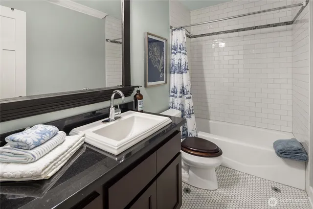 $2,999,999 | 1423 37th Avenue, Seattle, WA 98122