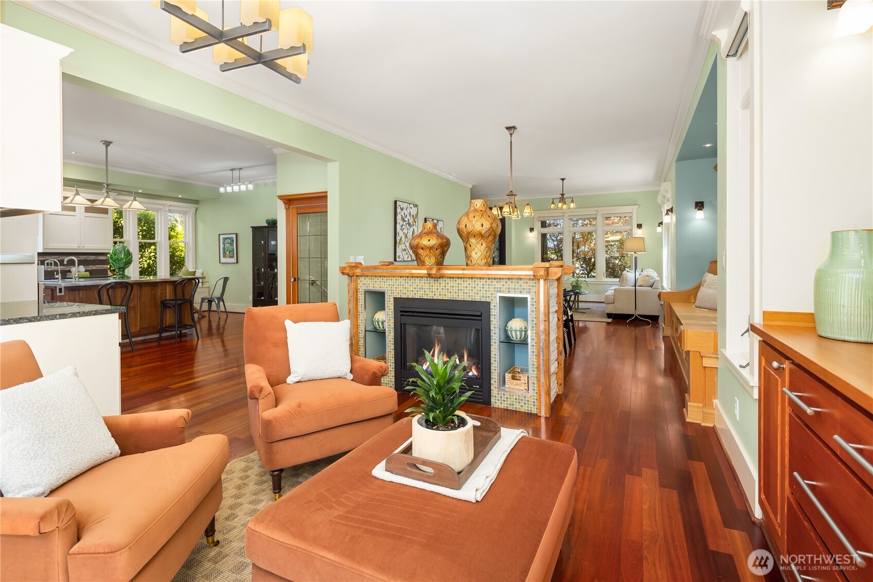 1423 37th Avenue Seattle, WA 98122 - Photo 6 of 40