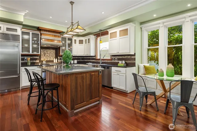 $2,999,999 | 1423 37th Avenue, Seattle, WA 98122