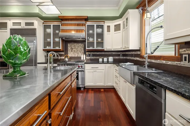 $2,999,999 | 1423 37th Avenue, Seattle, WA 98122