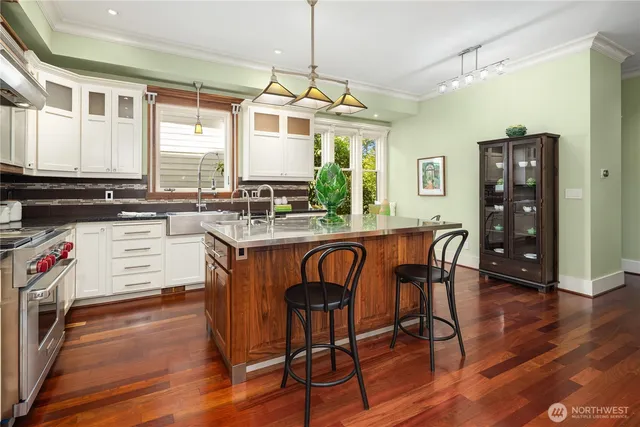 $2,999,999 | 1423 37th Avenue, Seattle, WA 98122