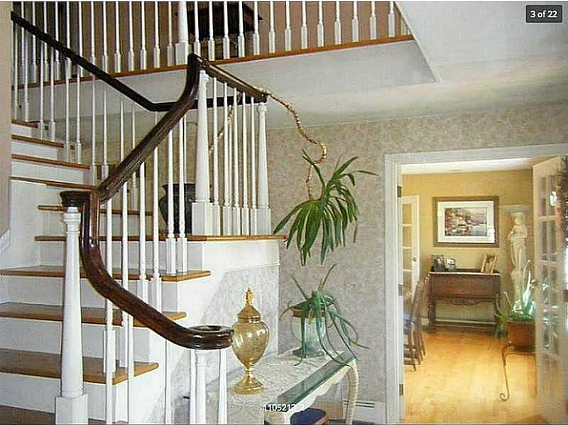 1776 Snake Hill Road Glocester, RI 02814 - Photo 10 of 20