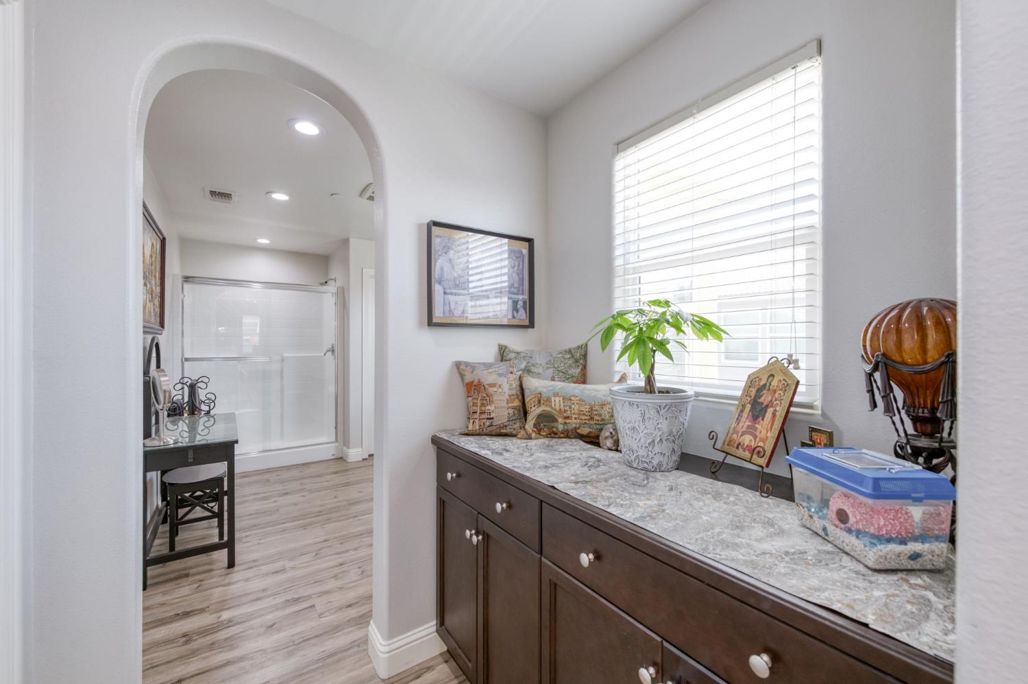 3562 Luminary Way Clovis, CA 93619 - Photo 31 of 40 a view of living room with furniture and potted plant