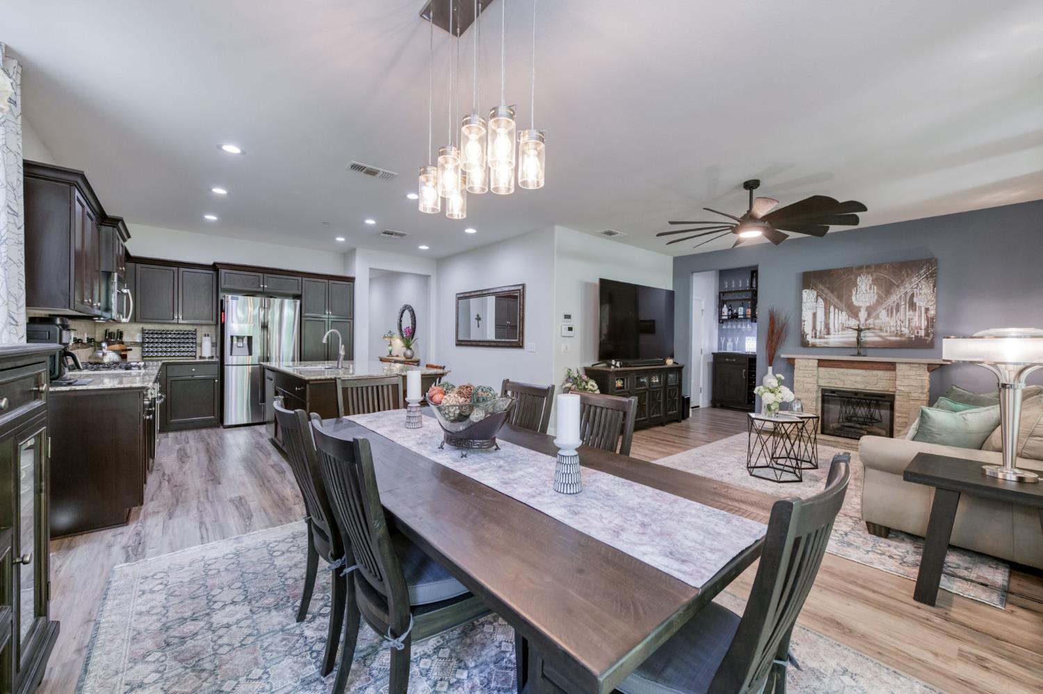 3562 Luminary Way Clovis, CA 93619 - Photo 10 of 40 a view of a dining room with furniture
