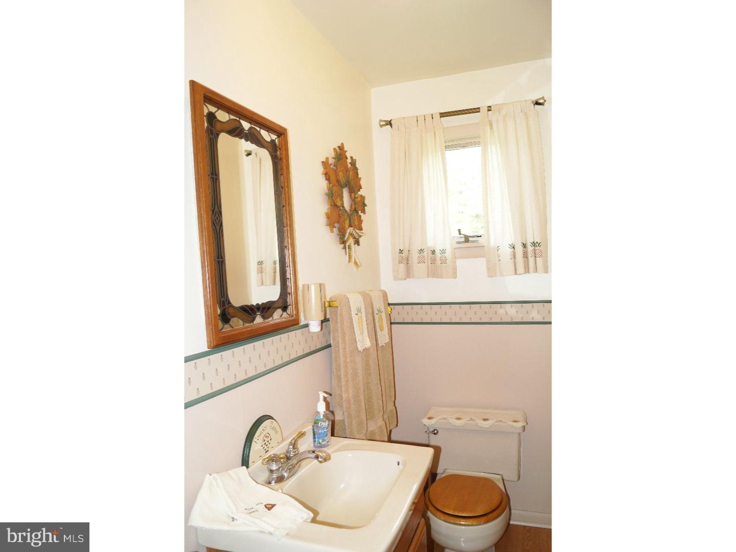 16 Buckwalter Road Audubon, PA 19403 - Photo 11 of 23 Bathroom