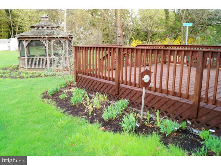 16 Buckwalter Road Audubon, PA 19403 - Photo 18 of 23 Deck